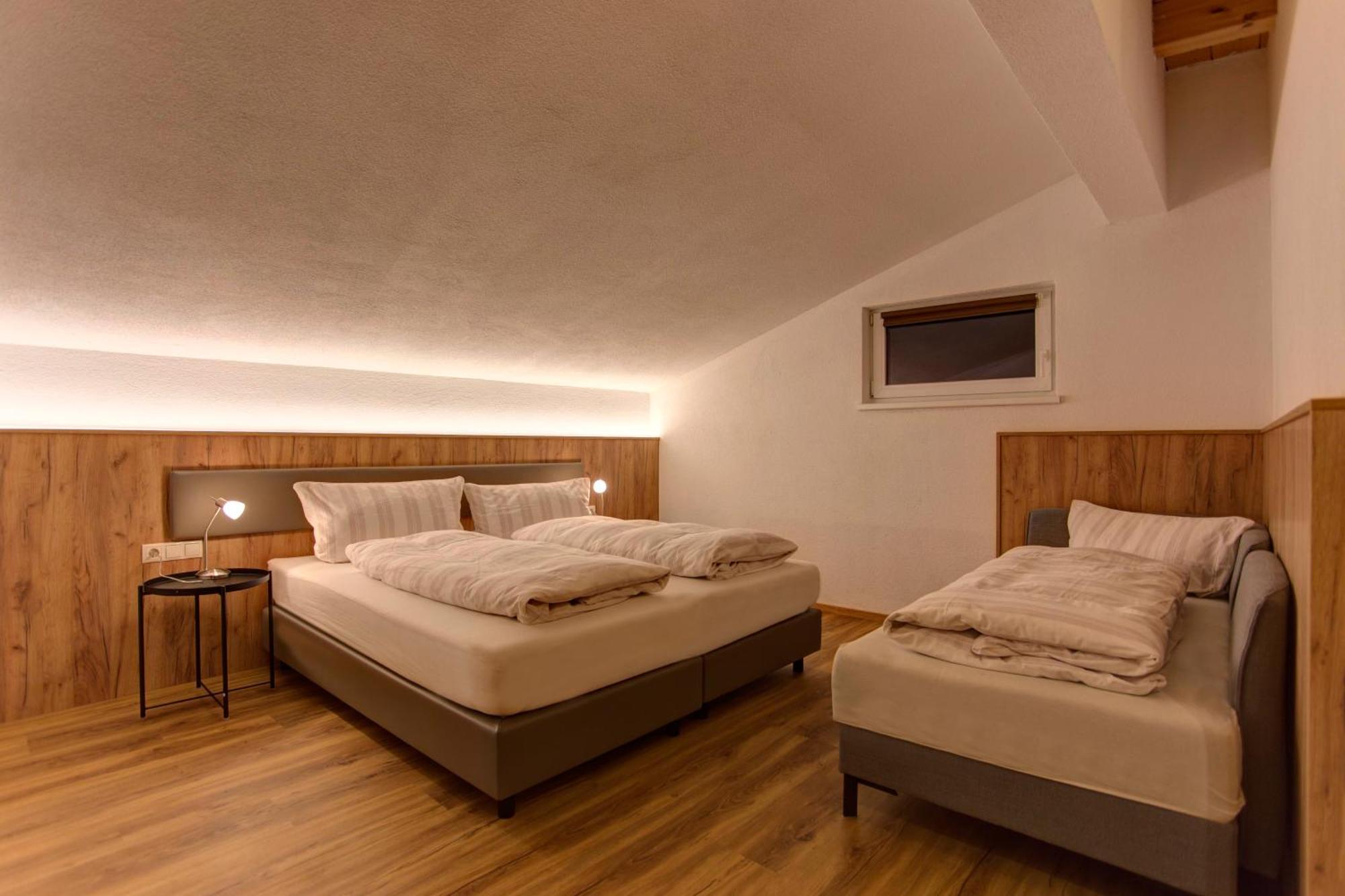 Haus Mattle Apartment Pettneu am Arlberg Exterior photo