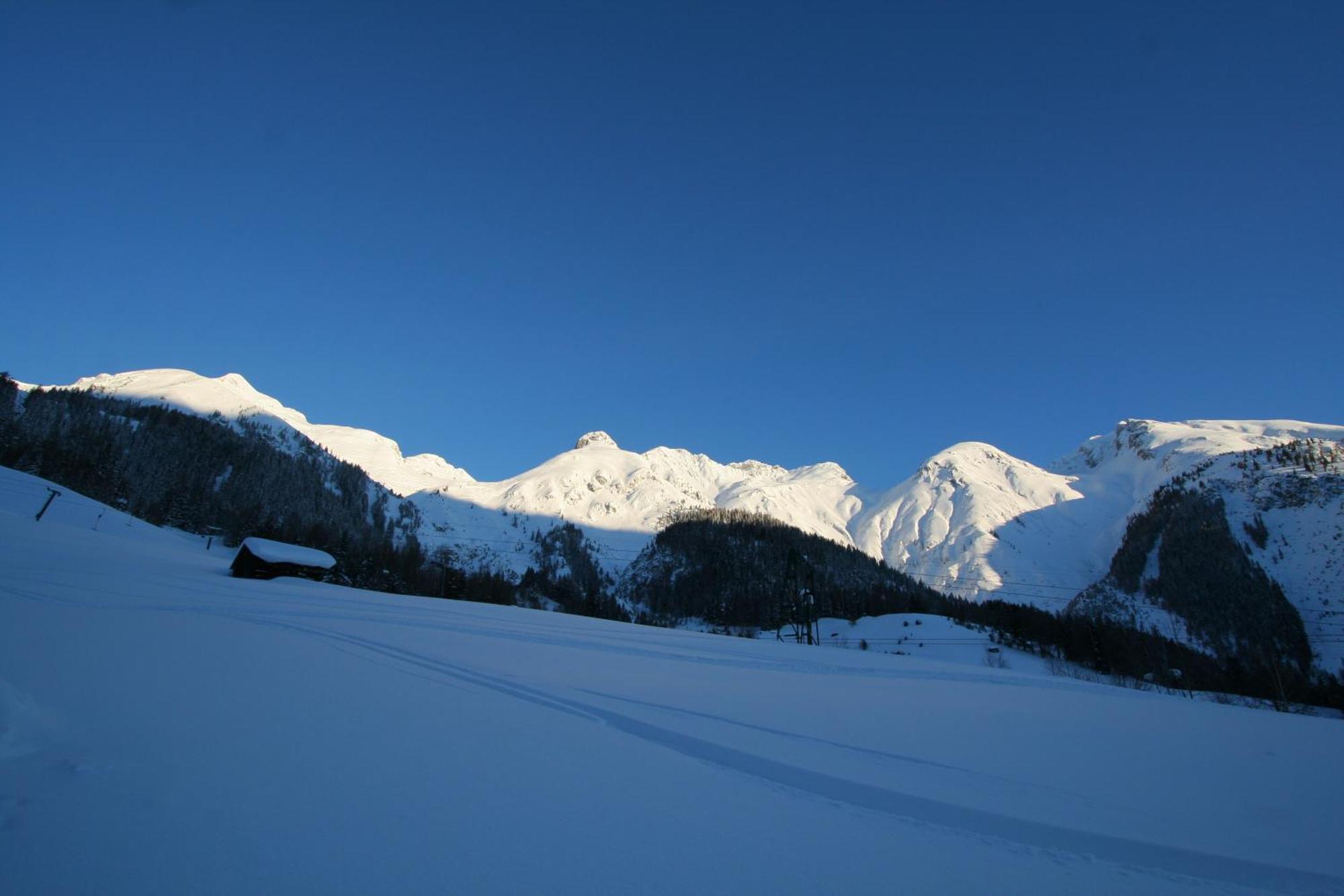 Haus Mattle Apartment Pettneu am Arlberg Exterior photo
